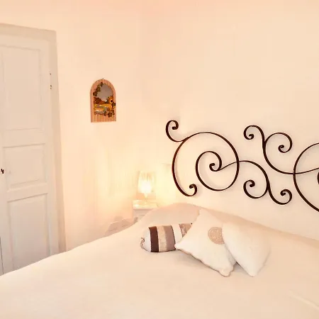 La Casa Di Hyla - 1 Cipressa